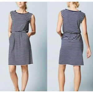 Boden Coastal Striped T-Shirt Dress Size US 4 R Navy Blue White Pockets Stretch